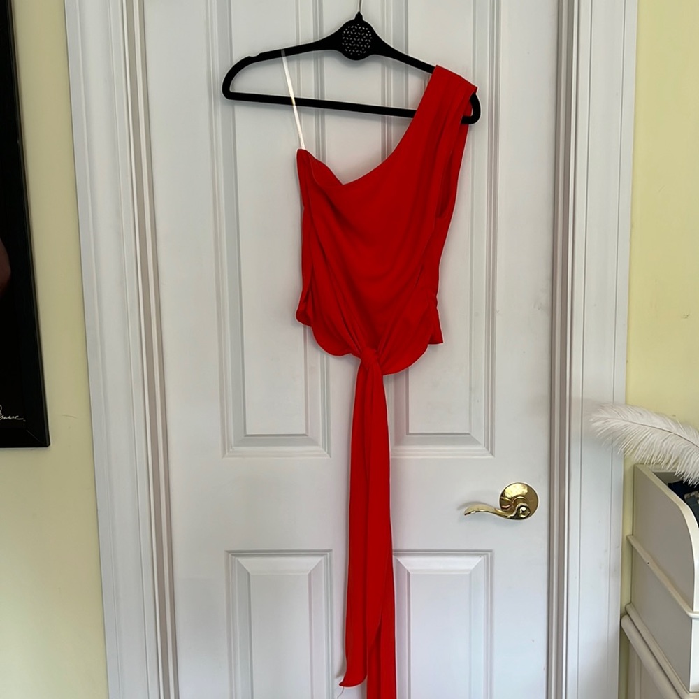 One shoulder tie top